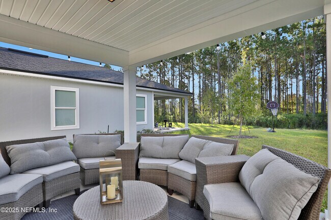 Building Photo - 669 Meadow Ridge Dr