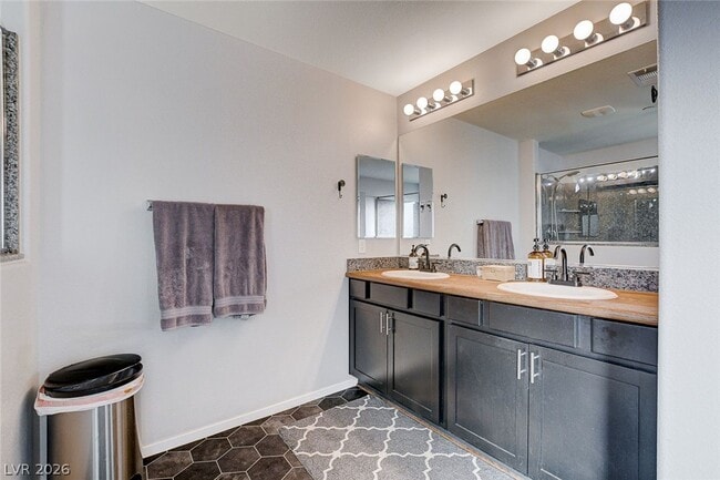 Building Photo - 1045 Spotted Saddle St