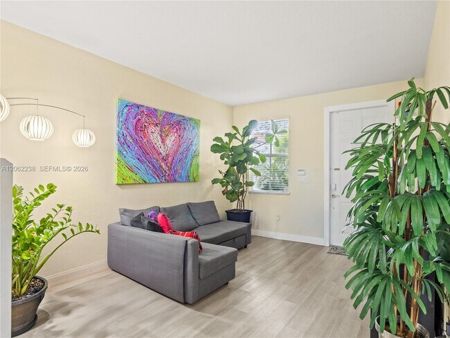 Building Photo - 8128 NW 108th Ct
