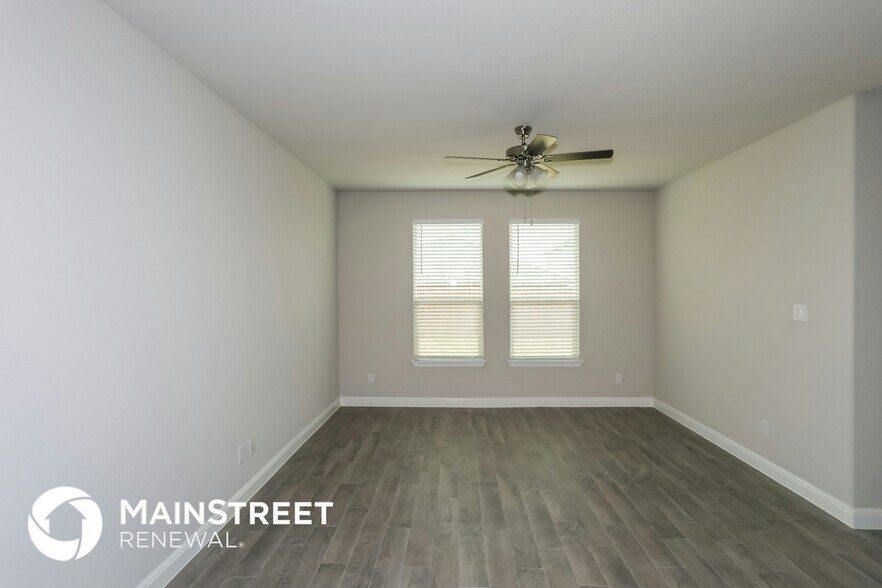 Building Photo - 808 Wilmott Ter