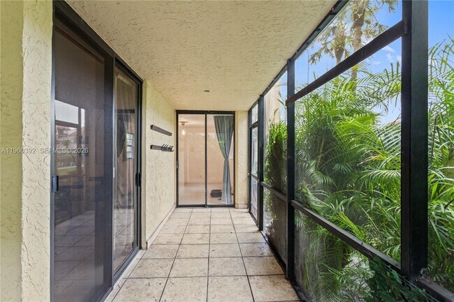 Building Photo - 10401 W Broward Blvd