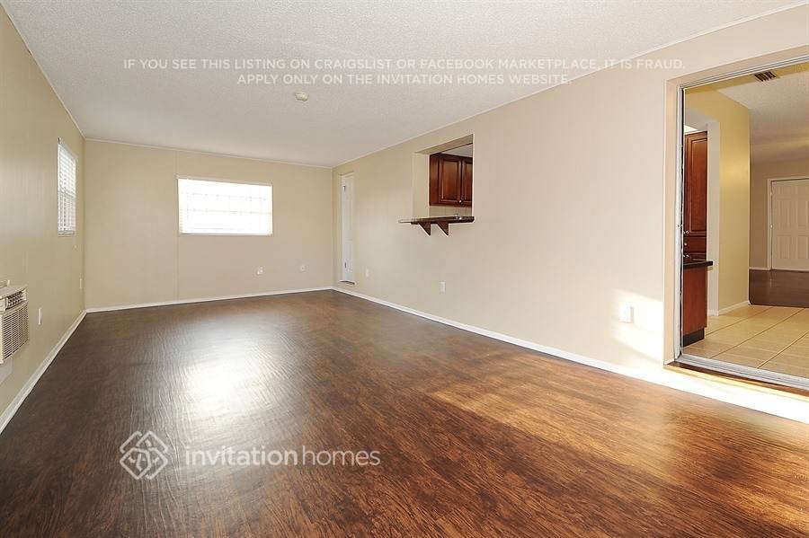 Building Photo - 312 48th St W