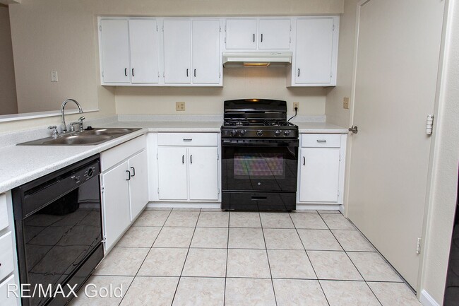 Building Photo - 3 br, 2.5 bath House - 307 Allouette Way U...