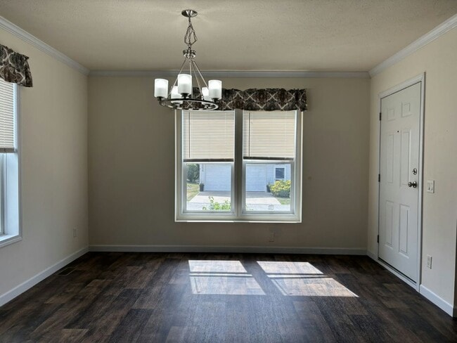 Building Photo - 25621 Shoal Creek Dr