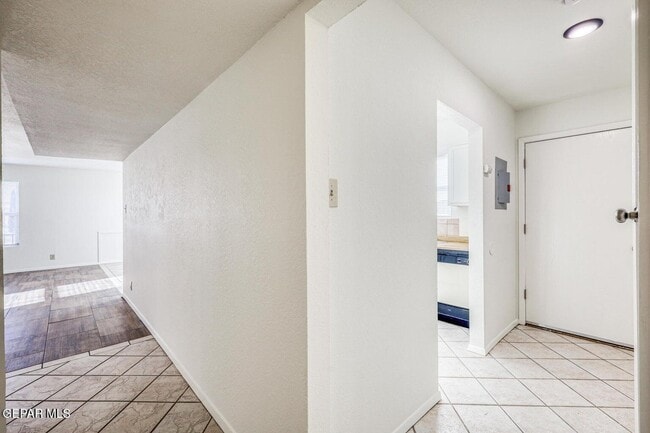 Building Photo - 293 Atlantic Rd