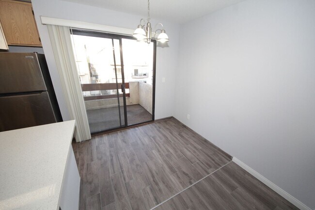 Interior Photo - Amherst Heights