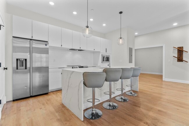 Building Photo - 234 Greene St