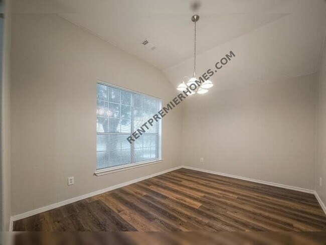 Building Photo - 9035 Melody Park Ln