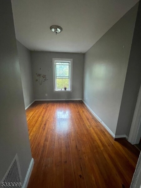 Building Photo - 302 Princeton Ave