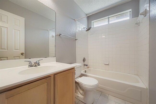 Building Photo - 3710 Walleye Way