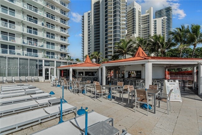 Building Photo - 19201 Collins Ave