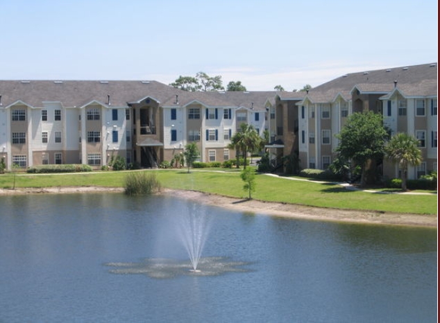 Building Photo - Waterford Pointe Apartments