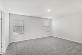 Building Photo - 314 White Birch Ln