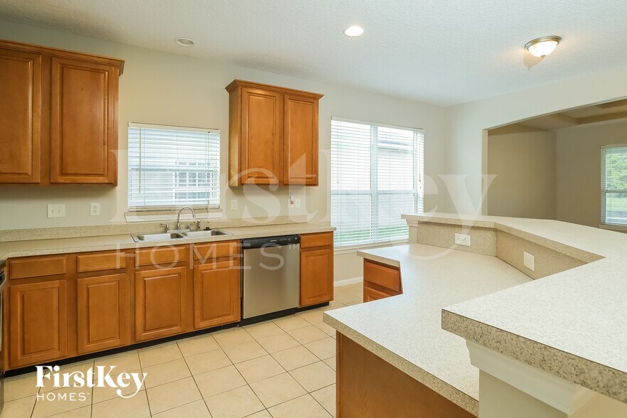 Building Photo - 723 Candlebark Dr