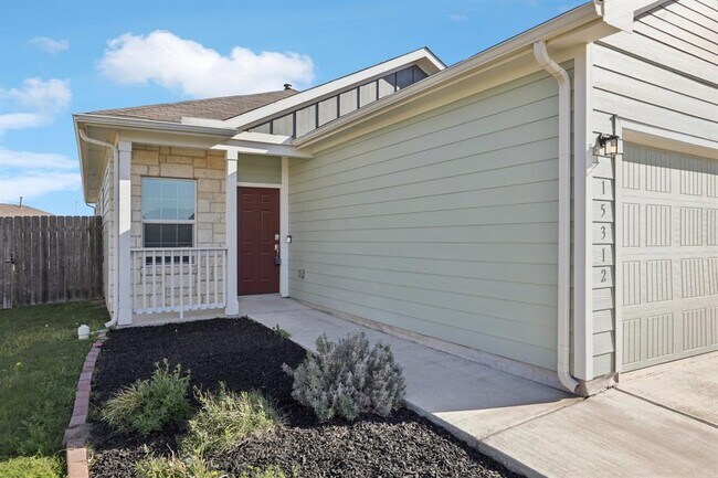 Building Photo - 15312 Sweet Mimosa Dr