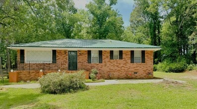 Building Photo - 800 Old Whiskey Rd S