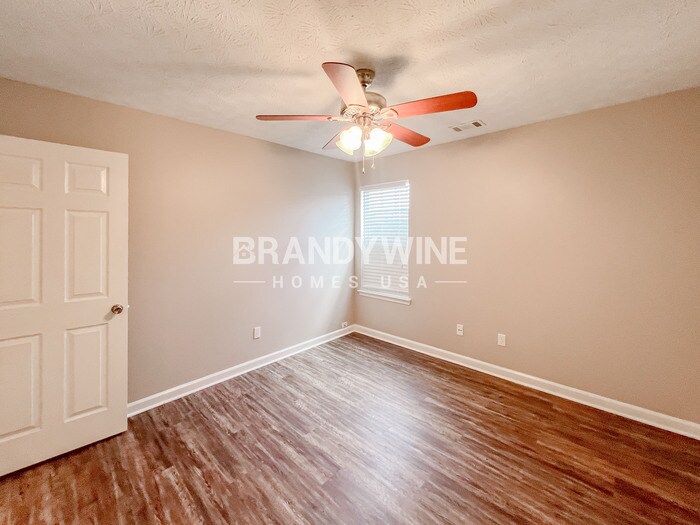 Building Photo - 30 Aspen Forest Dr