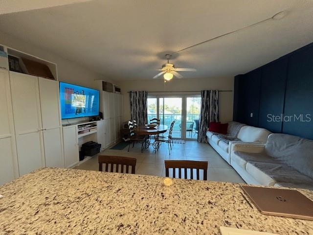 Building Photo - 880 Mandalay Ave