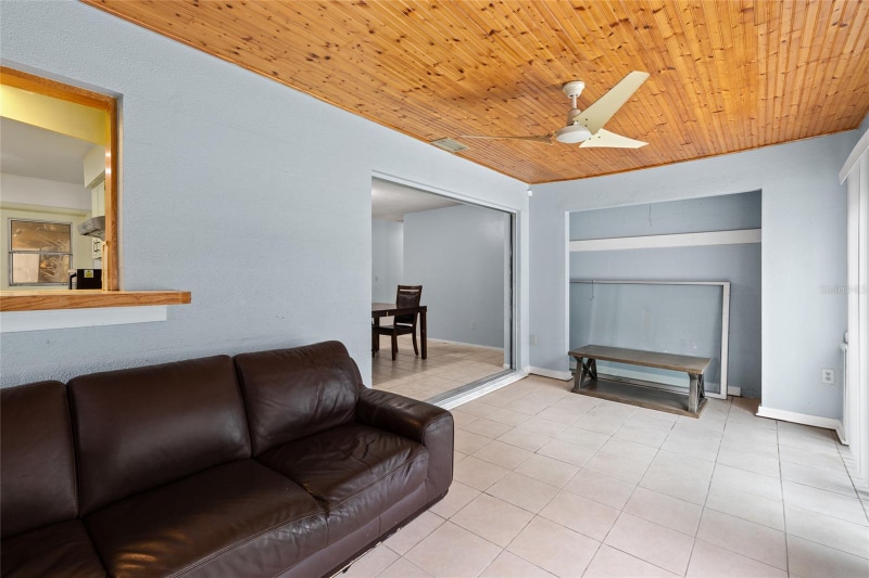 Building Photo - 120 43rd St NW