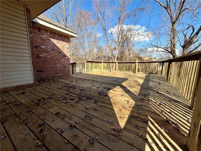 Building Photo - 2702 Drexelwood Dr