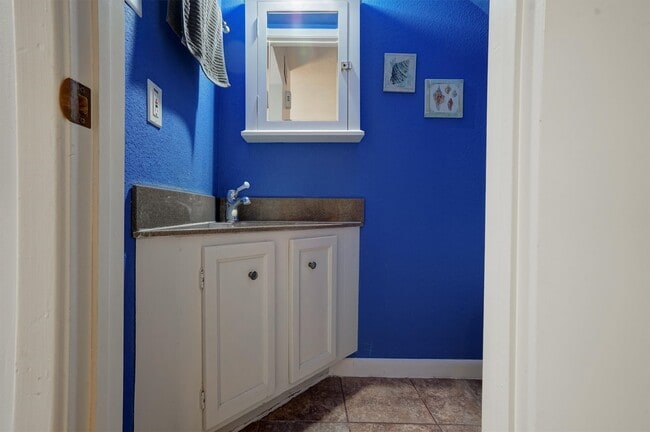 Building Photo - 2601 Augusta Dr