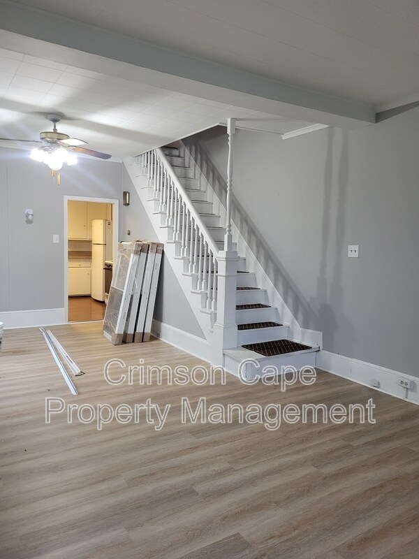 Building Photo - 459 Blackman St