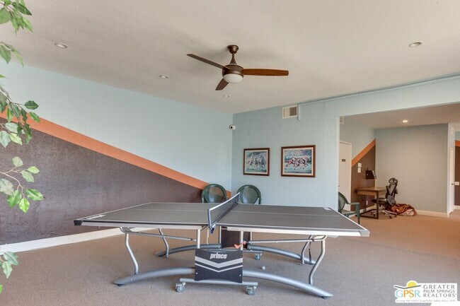 Building Photo - 2170 S Palm Canyon Dr