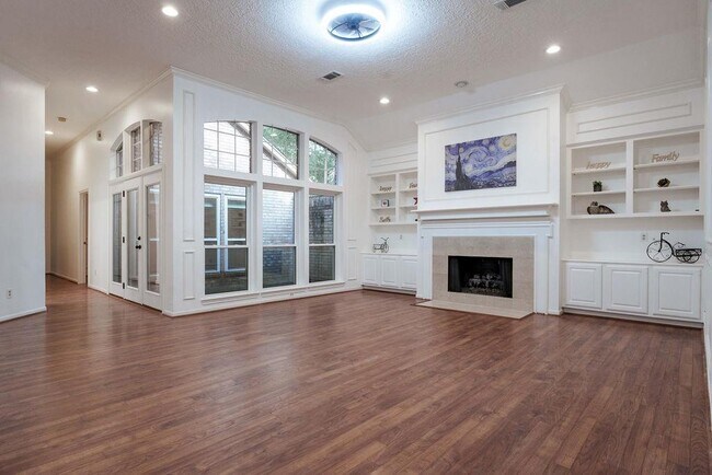 Building Photo - 127 S Copperknoll Cir