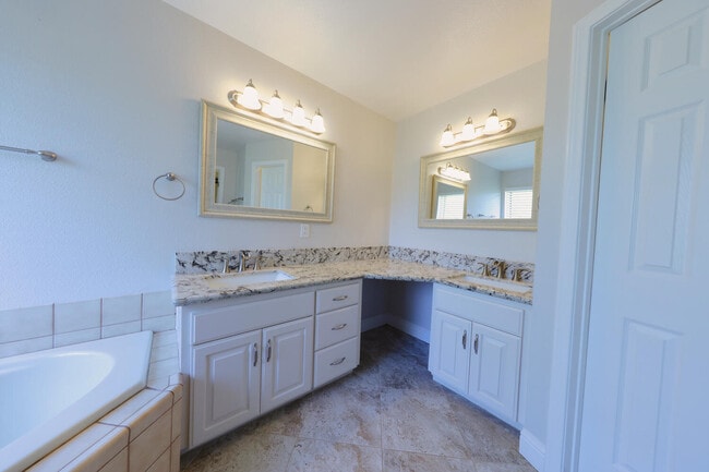 Building Photo - 24121 Martingale Way