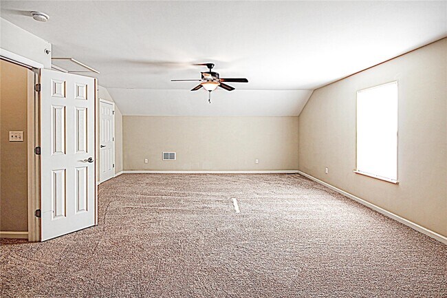 Building Photo - 310 Stonewall Creek Dr