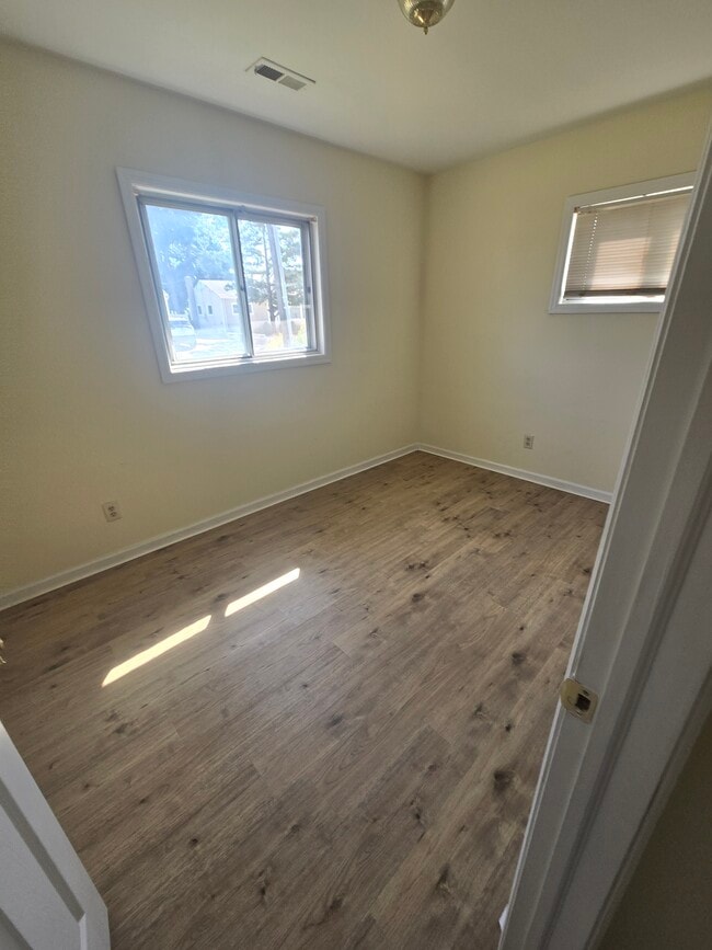 Building Photo - 198 Walnut Creek Ln