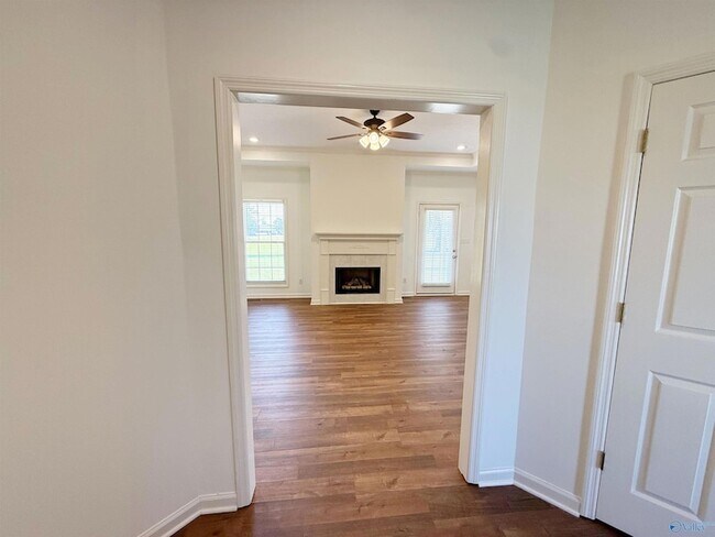 Building Photo - 17916 Remington Dr