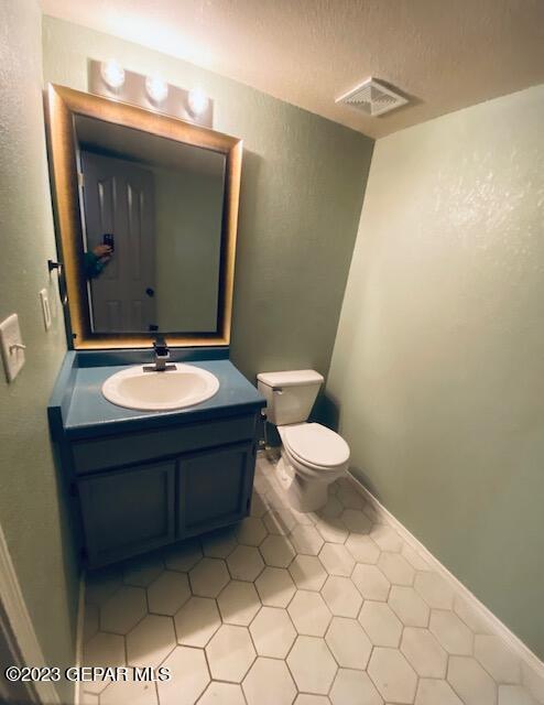 Building Photo - 14224 Gil Reyes Dr