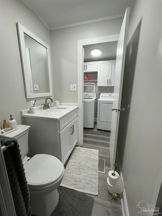 Building Photo - 5275 Cartier Dr