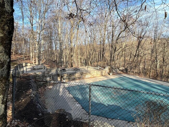 Building Photo - 7 Eden Ct