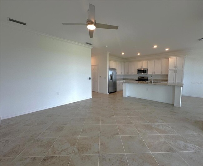 Building Photo - 14051 Heritage Landing Blvd