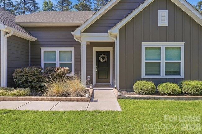 Building Photo - 4524 Mountain Island Dr