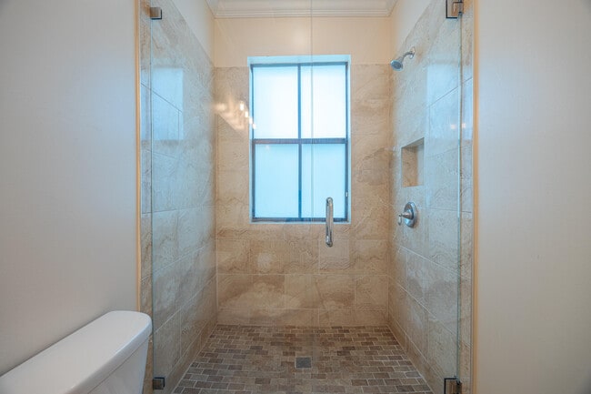 Building Photo - 1078 NW 33rd Manor