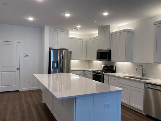 Building Photo - 619 Arapaho Dr