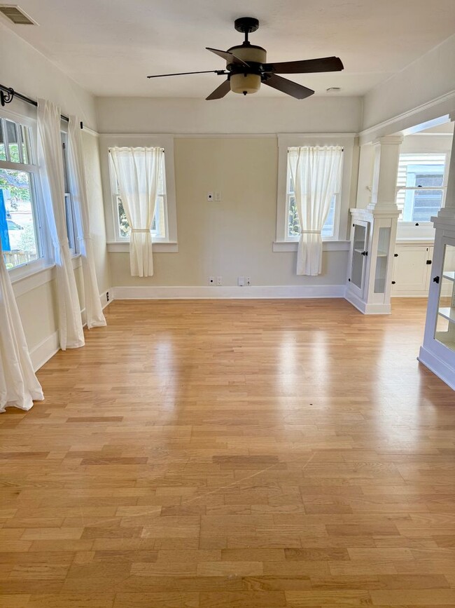 Building Photo - Charming Mission Hills Craftsman