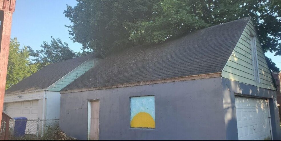Building Photo - 258 Sedgewick Ave