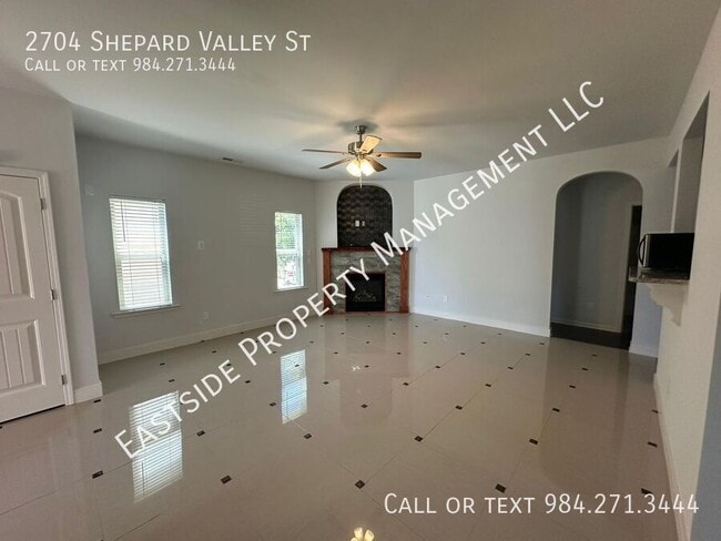 Building Photo - 2704 Shepherd Valley St