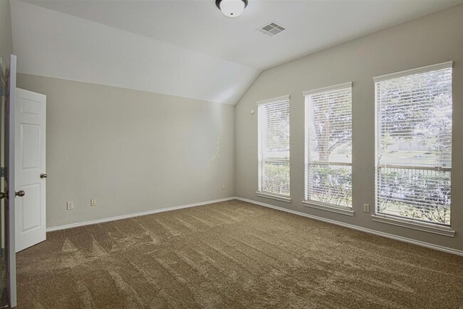 Building Photo - 26007 Waldridge Dr