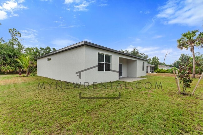 Building Photo - Deposit-Free! Modern, energy efficient hom...