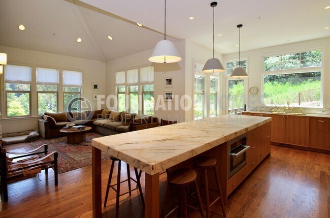 Building Photo - Mill Valley Retreat with Views, Luxury Fin...