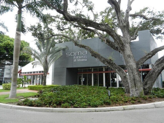 Building Photo - 680 NE 64th St