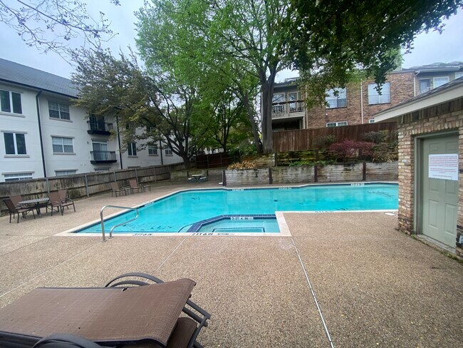 Building Photo - 7151 Gaston Ave