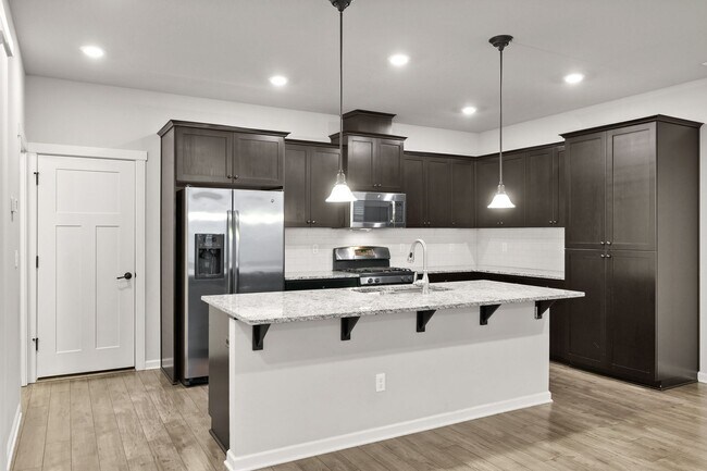 Building Photo - 9359 SW Treble Ln