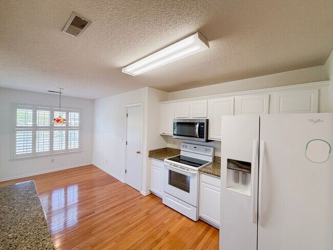 Building Photo - 118 Sea Cotton Cir