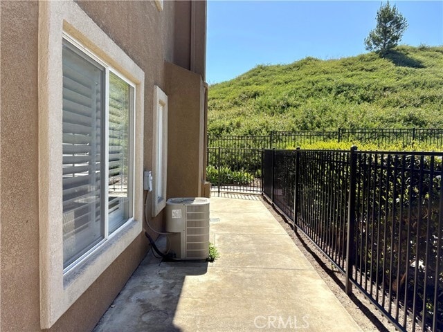Building Photo - 17 Lucente Ln